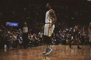 詹姆斯爆料回家了吗视频,揭秘篮球巨星温馨家庭时光  第3张